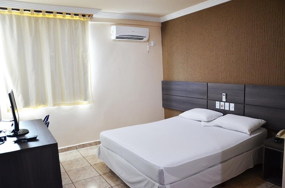 Pinheiro Palace Hotel ريو برانكو المظهر الخارجي الصورة