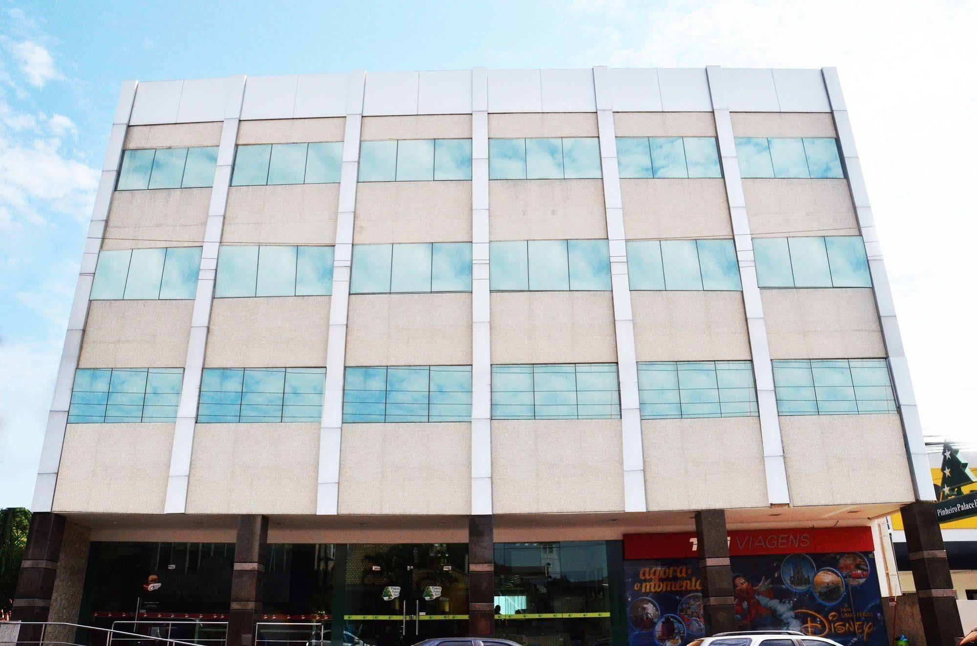 Pinheiro Palace Hotel ريو برانكو المظهر الخارجي الصورة