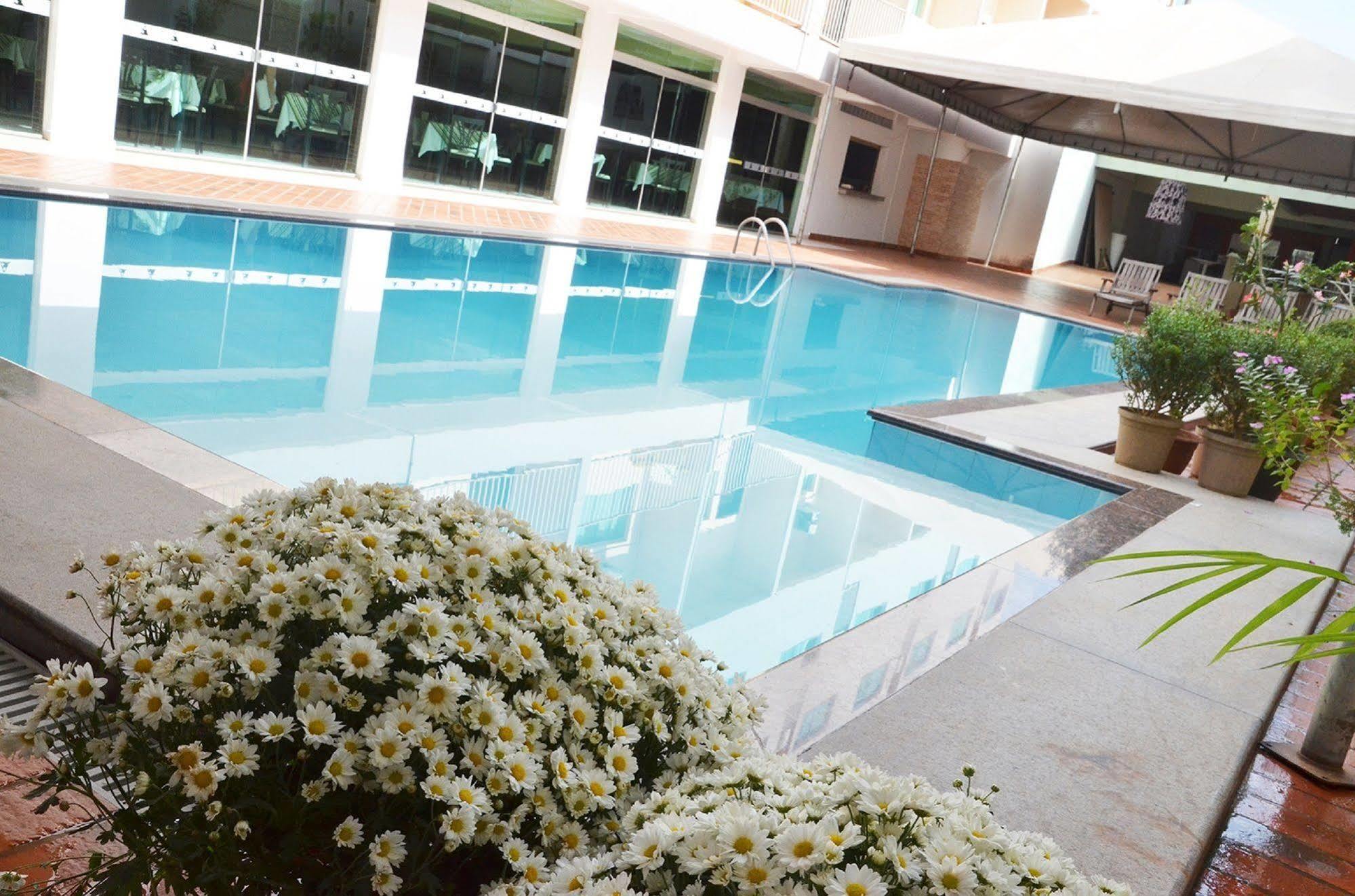 Pinheiro Palace Hotel ريو برانكو المظهر الخارجي الصورة